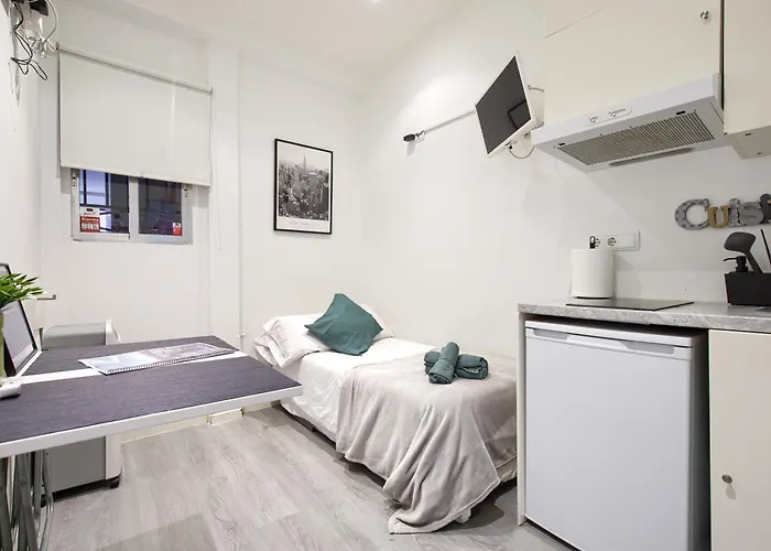 Petit Estudio En , Centro, 2 Pax, Wi-Fi & Tv
